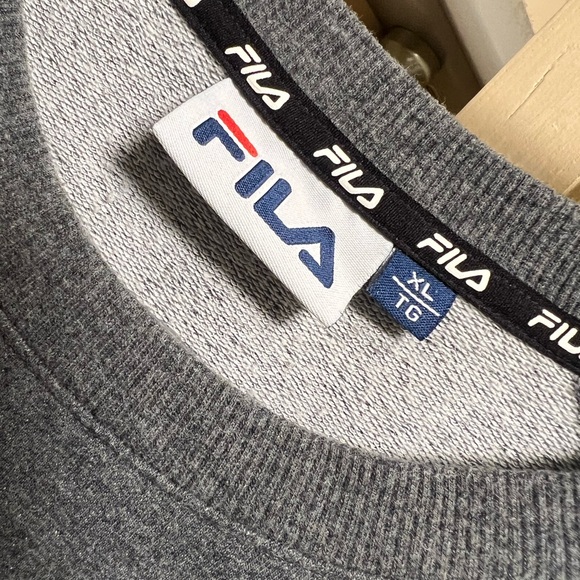 Ladies FILA sweatshirt size XL - Picture 2 of 3